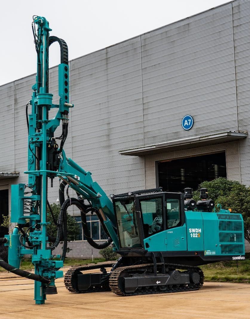 Instalatii de Foraj SWDH102A - Foraj in piatra (cariera)